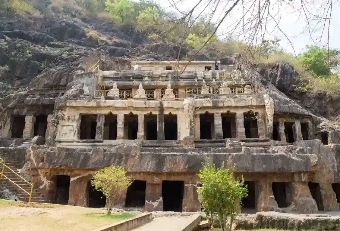 Undavalli Caves